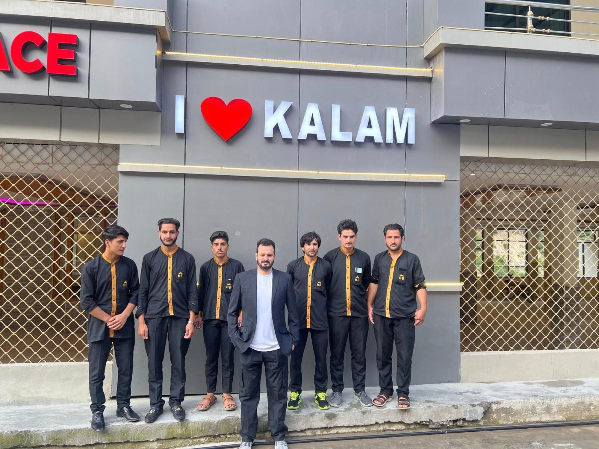 Hotel Birmingham Palace Kalam By Khan Familia Exterior foto